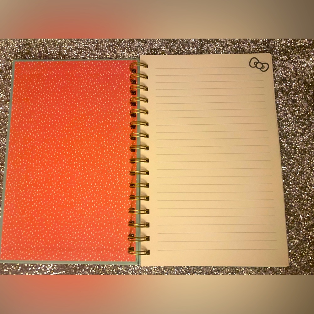 Hello Kitty Notebook - Picture 2 of 4